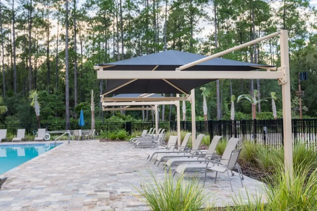 Cantilever-Umbrella-1024x683-1