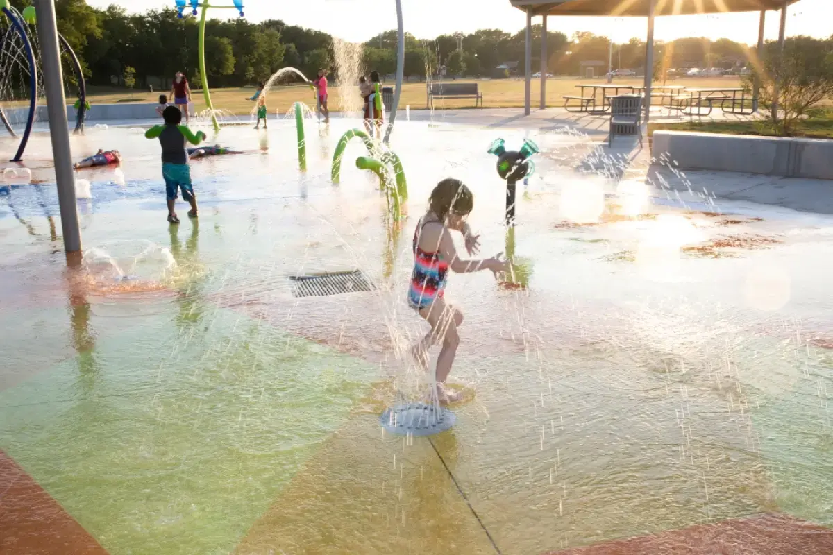 Dallas-Jaycee-Zaragoza-SplashPark13