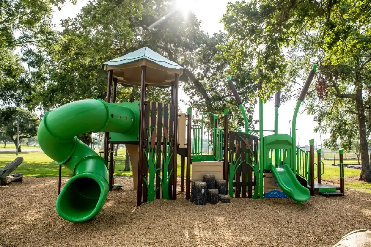 Fort-Anahuac-Park-Playground11