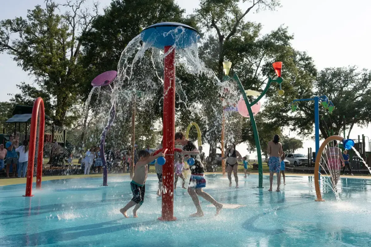 Fort-Anahuac-Park-SplashPark6