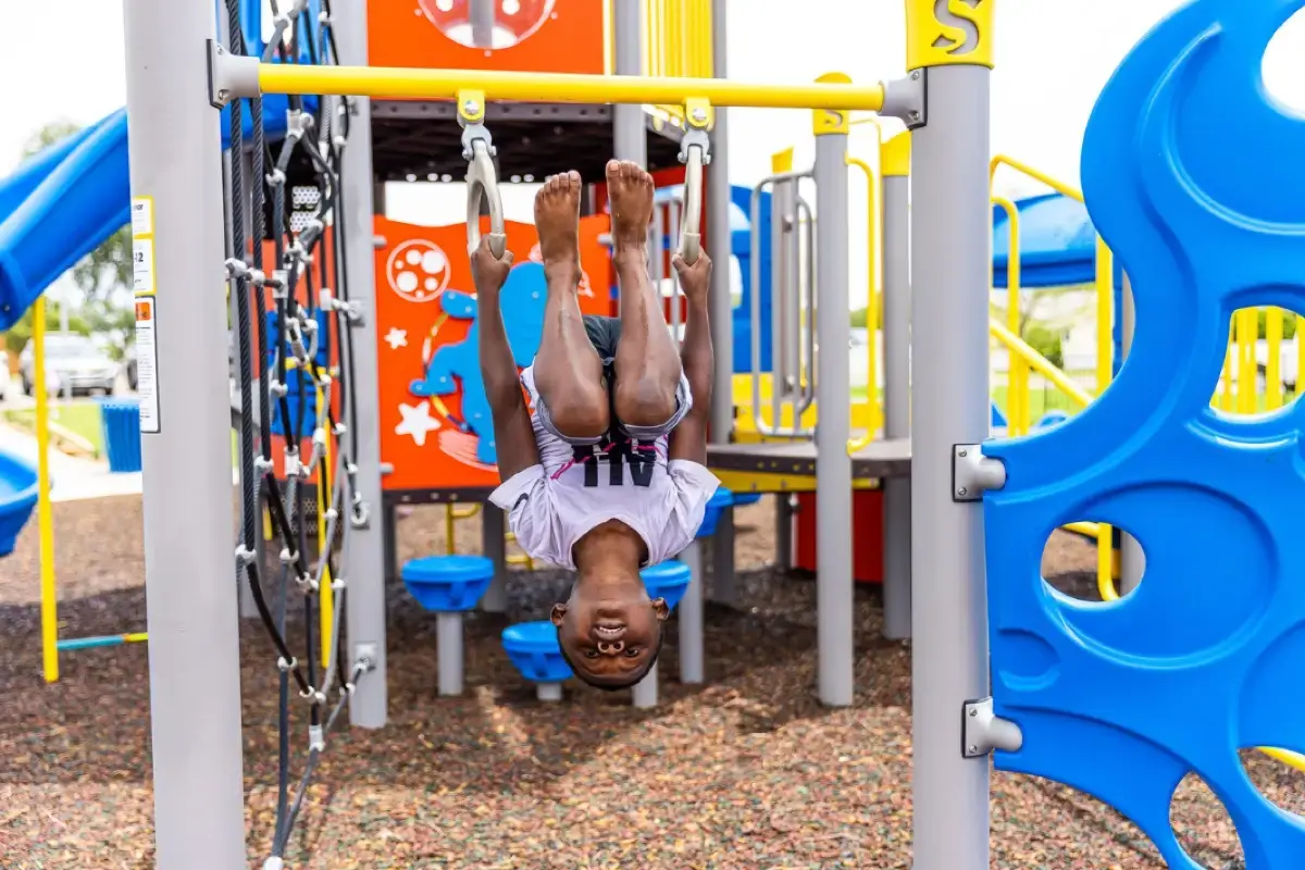 Mae-Simmons-Park3